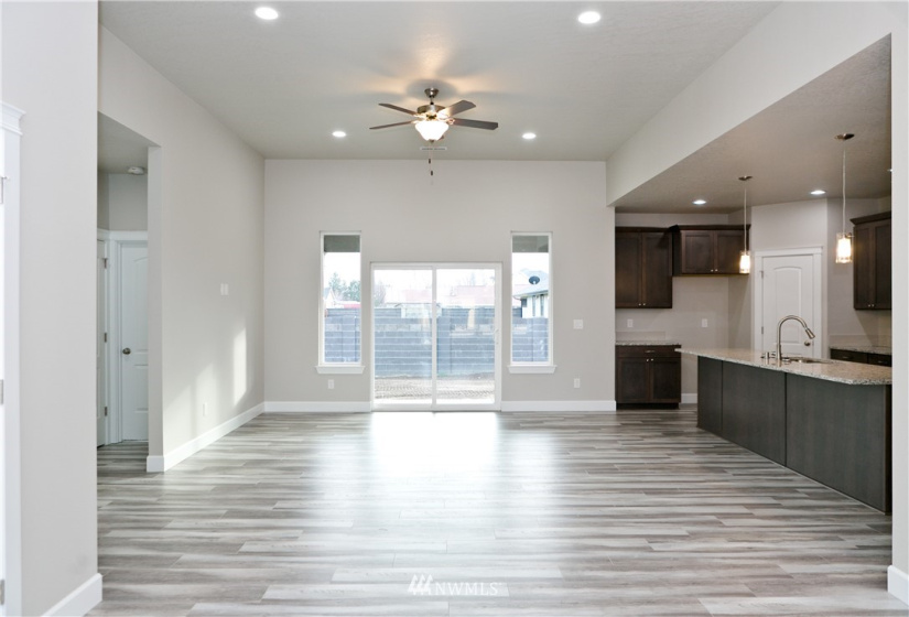 1110 Mt Baker, Othello, Washington 99344, 3 Bedrooms Bedrooms, ,2 BathroomsBathrooms,Residential,For Sale,Sandhill Estates Phase 3,Mt Baker,NWM1840151