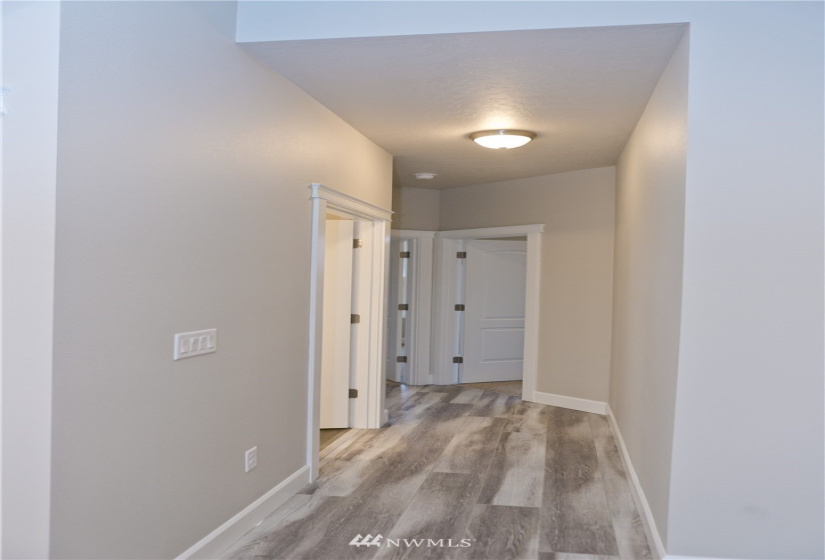 1130 Mt Baker, Othello, Washington 99344, 3 Bedrooms Bedrooms, ,2 BathroomsBathrooms,Residential,For Sale,Sandhill Estates Phase 3,Mt Baker,NWM1840188