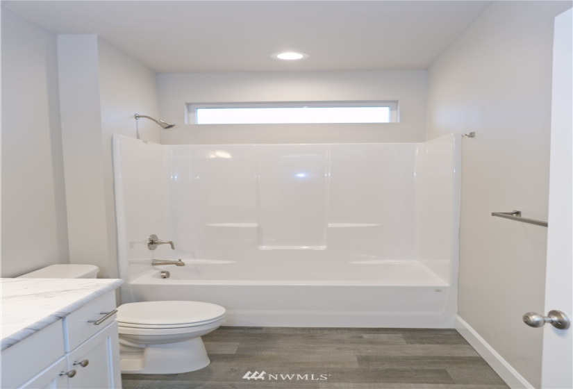 1130 Mt Baker, Othello, Washington 99344, 3 Bedrooms Bedrooms, ,2 BathroomsBathrooms,Residential,For Sale,Sandhill Estates Phase 3,Mt Baker,NWM1840188