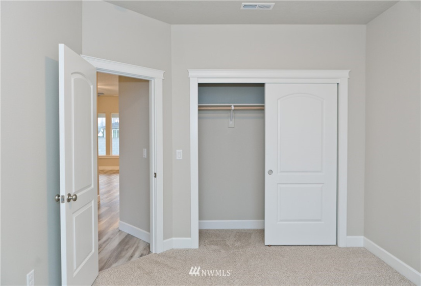 1130 Mt Baker, Othello, Washington 99344, 3 Bedrooms Bedrooms, ,2 BathroomsBathrooms,Residential,For Sale,Sandhill Estates Phase 3,Mt Baker,NWM1840188