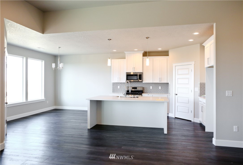 1125 Mt Baker, Othello, Washington 99344, 3 Bedrooms Bedrooms, ,2 BathroomsBathrooms,Residential,For Sale,Sandhill Estates Phase 3,Mt Baker,NWM1840421