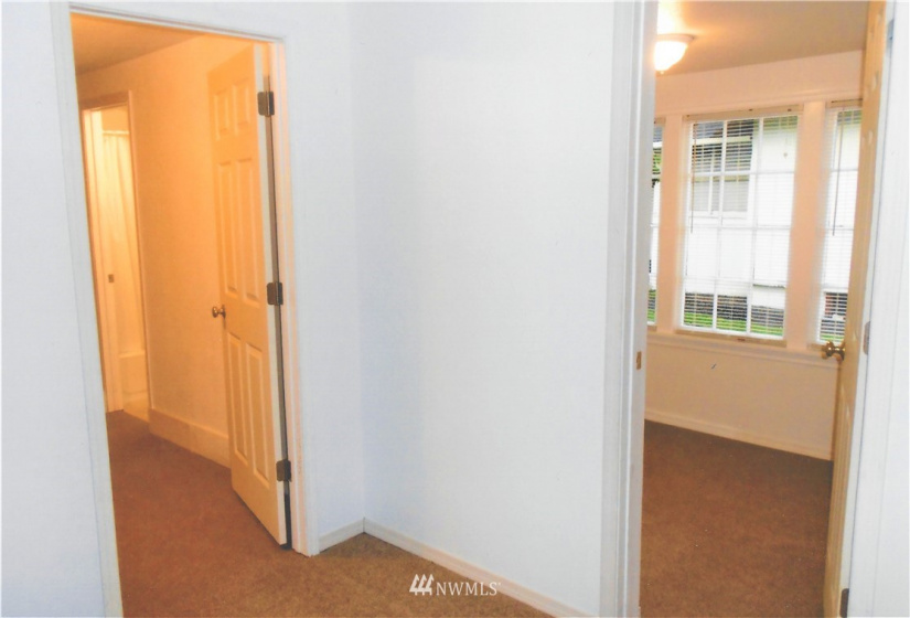 611 Stewart, Puyallup, Washington 98371, ,Residential Income,For Sale,AJ Millers 2nd Addition,Stewart,NWM1840929