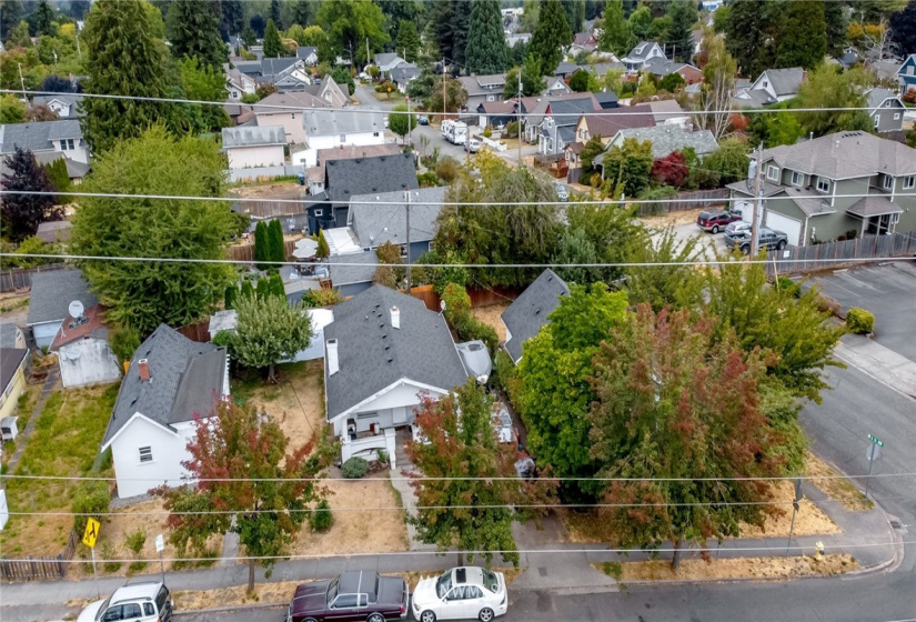611 Stewart, Puyallup, Washington 98371, ,Residential Income,For Sale,AJ Millers 2nd Addition,Stewart,NWM1840929