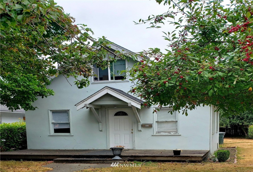 611 Stewart, Puyallup, Washington 98371, ,Residential Income,For Sale,AJ Millers 2nd Addition,Stewart,NWM1840929