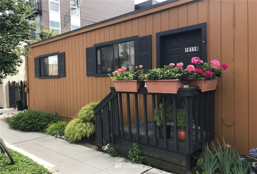 1801 34th, Seattle, Washington 98103, ,Land,For Sale,Lake Union Add,34th,NWM1841045