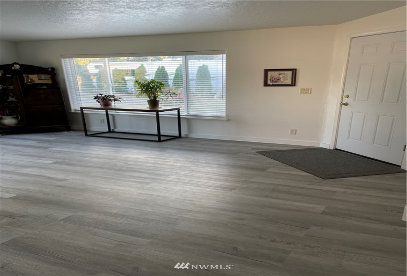 304 Commercial, Dayton, Washington 99328, 3 Bedrooms Bedrooms, ,2 BathroomsBathrooms,Residential,For Sale,Commercial,NWM1841372