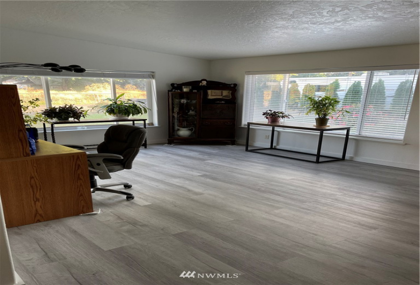 304 Commercial, Dayton, Washington 99328, 3 Bedrooms Bedrooms, ,2 BathroomsBathrooms,Residential,For Sale,Commercial,NWM1841372