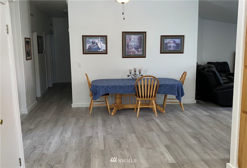 304 Commercial, Dayton, Washington 99328, 3 Bedrooms Bedrooms, ,2 BathroomsBathrooms,Residential,For Sale,Commercial,NWM1841372