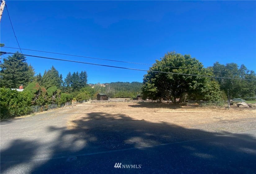 820 Loop, White Salmon, Washington 98672, ,Land,For Sale,Loop,NWM1841170