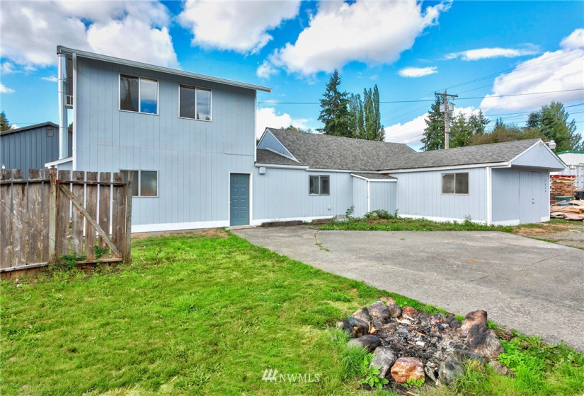 2608 Hartford, Lake Stevens, Washington 98258, ,Commercial Sale,For Sale,Hartford,NWM1840082