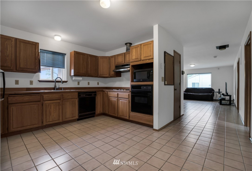 11244 Aero Lane, Yelm, Washington 98597, 3 Bedrooms Bedrooms, ,2 BathroomsBathrooms,Residential,For Sale,Aero Lane,NWM1840616