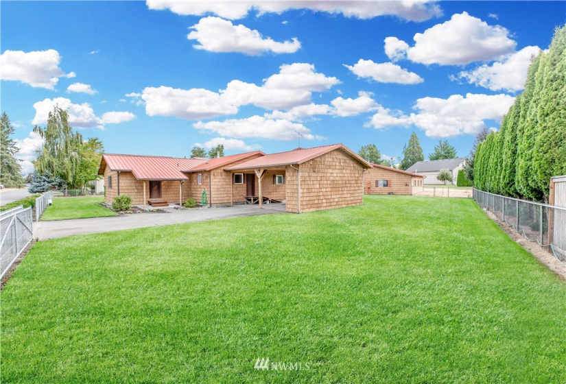11244 Aero Lane, Yelm, Washington 98597, 3 Bedrooms Bedrooms, ,2 BathroomsBathrooms,Residential,For Sale,Aero Lane,NWM1840616