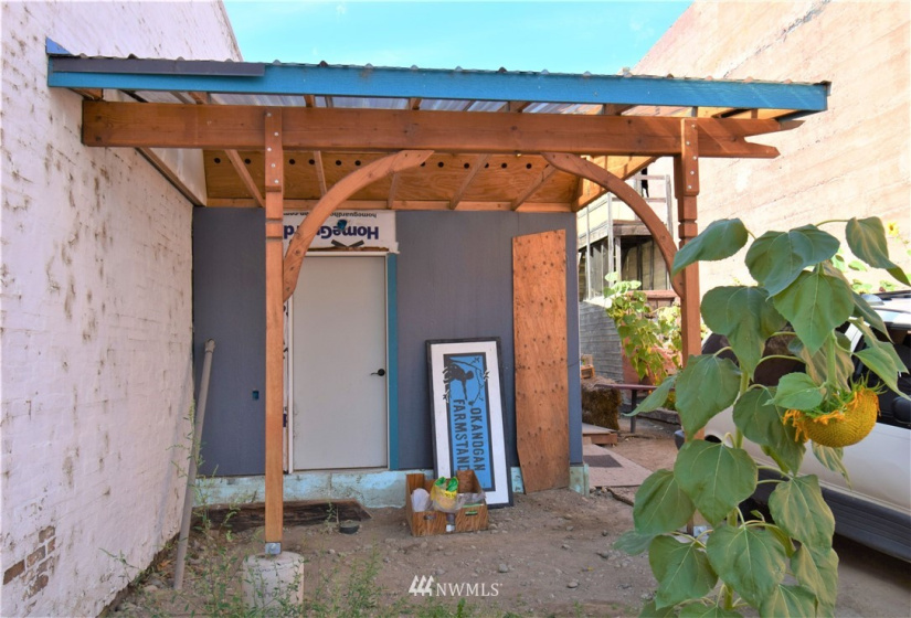 227 2nd, Okanogan, Washington 98840, ,Commercial Sale,For Sale,2nd,NWM1841586
