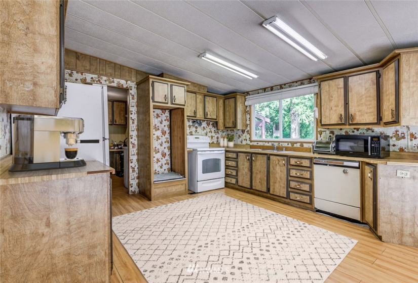 1621 161st, Snohomish, Washington 98290, 3 Bedrooms Bedrooms, ,1 BathroomBathrooms,Manufactured In Park,For Sale,161st,NWM1840292