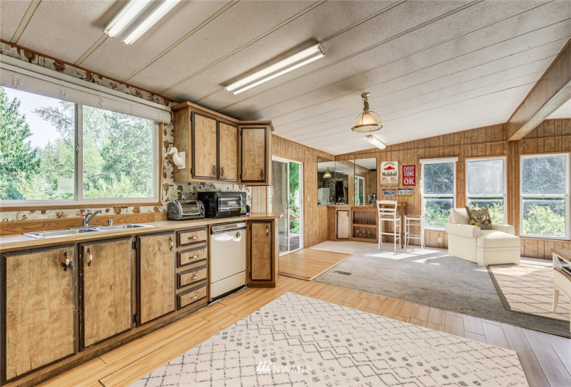 1621 161st, Snohomish, Washington 98290, 3 Bedrooms Bedrooms, ,1 BathroomBathrooms,Manufactured In Park,For Sale,161st,NWM1840292
