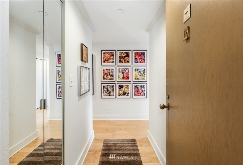 1101 Seneca, Seattle, Washington 98101, 3 Bedrooms Bedrooms, ,1 BathroomBathrooms,Residential,For Sale,Parkview Plaza,Seneca,NWM1842014