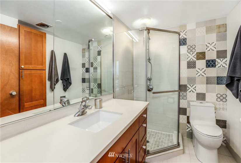 1101 Seneca, Seattle, Washington 98101, 3 Bedrooms Bedrooms, ,1 BathroomBathrooms,Residential,For Sale,Parkview Plaza,Seneca,NWM1842014