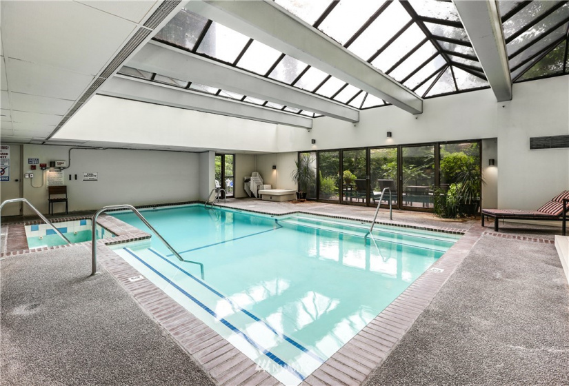 1101 Seneca, Seattle, Washington 98101, 3 Bedrooms Bedrooms, ,1 BathroomBathrooms,Residential,For Sale,Parkview Plaza,Seneca,NWM1842014