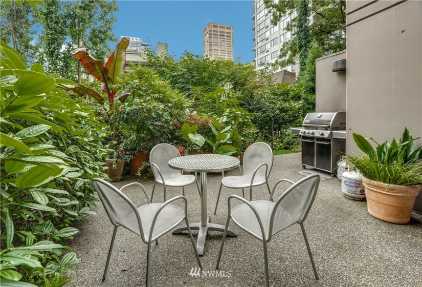 1101 Seneca, Seattle, Washington 98101, 3 Bedrooms Bedrooms, ,1 BathroomBathrooms,Residential,For Sale,Parkview Plaza,Seneca,NWM1842014