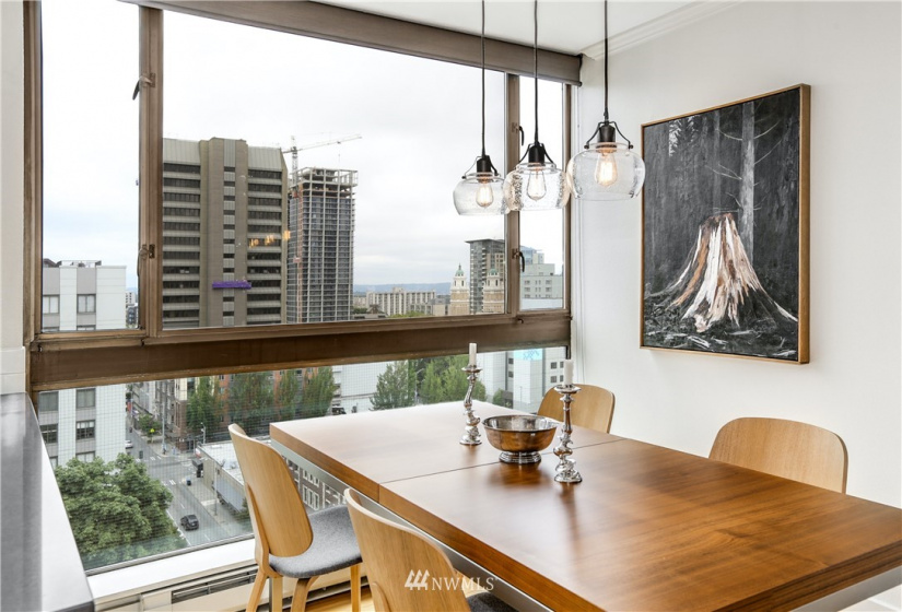 1101 Seneca, Seattle, Washington 98101, 3 Bedrooms Bedrooms, ,1 BathroomBathrooms,Residential,For Sale,Parkview Plaza,Seneca,NWM1842014