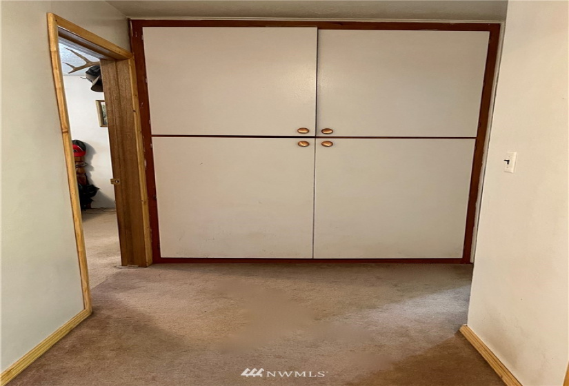 28 Race, Danville, Washington 99121, 5 Bedrooms Bedrooms, ,1 BathroomBathrooms,Residential,For Sale,Danville Townsite,Race,NWM1842036