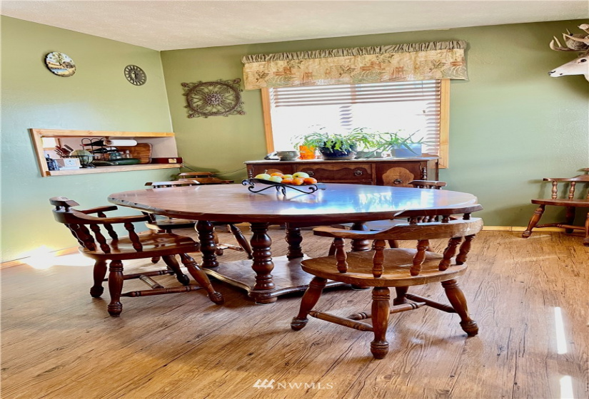 28 Race, Danville, Washington 99121, 5 Bedrooms Bedrooms, ,1 BathroomBathrooms,Residential,For Sale,Danville Townsite,Race,NWM1842036