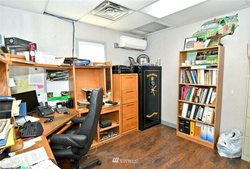 74 Newskah, Aberdeen, Washington 98520, ,Commercial Sale,For Sale,Newskah,NWM1842411