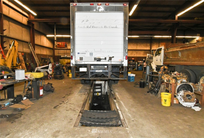 74 Newskah, Aberdeen, Washington 98520, ,Commercial Sale,For Sale,Newskah,NWM1842411