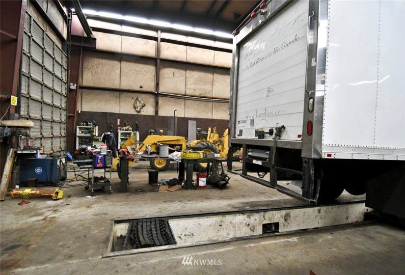 74 Newskah, Aberdeen, Washington 98520, ,Commercial Sale,For Sale,Newskah,NWM1842411