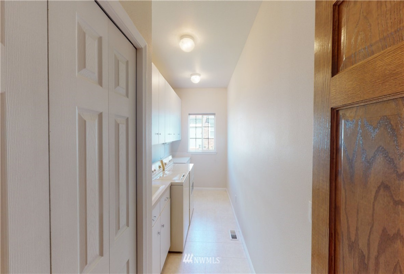 1015 Jelor, Walla Walla, Washington 99362, 3 Bedrooms Bedrooms, ,2 BathroomsBathrooms,Residential,For Sale,Country Glen Estates,Jelor,NWM1840251