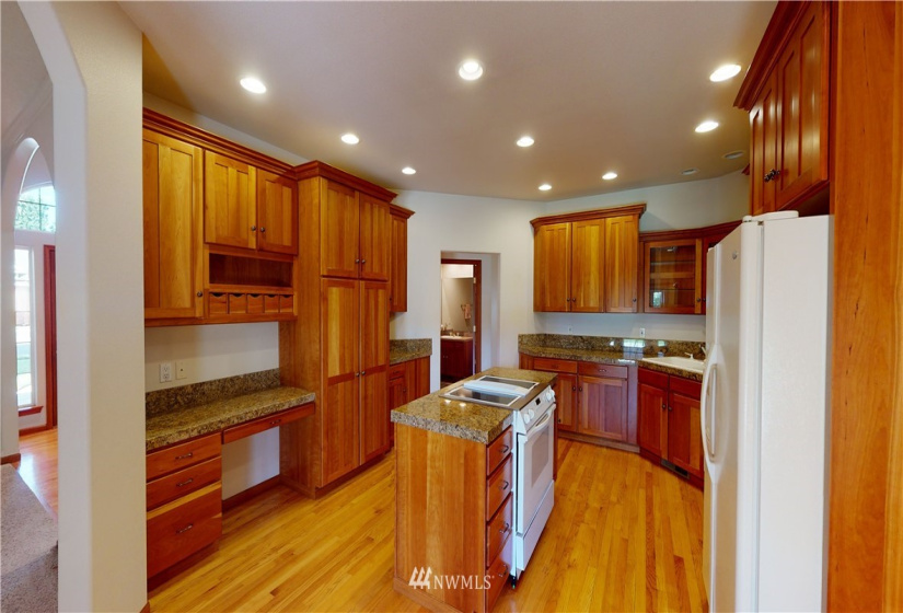 1015 Jelor, Walla Walla, Washington 99362, 3 Bedrooms Bedrooms, ,2 BathroomsBathrooms,Residential,For Sale,Country Glen Estates,Jelor,NWM1840251