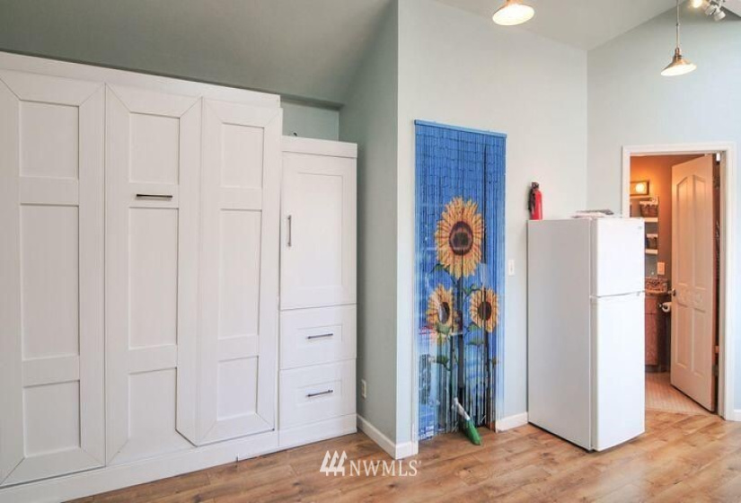 212 Chelan, Wenatchee, Washington 98801, ,Commercial Sale,For Sale,Chelan,NWM1842656