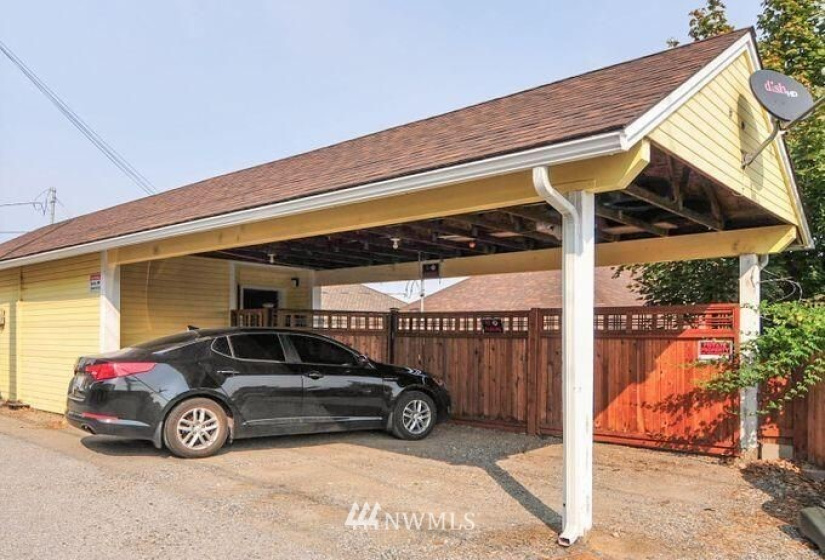 212 Chelan, Wenatchee, Washington 98801, ,Commercial Sale,For Sale,Chelan,NWM1842656