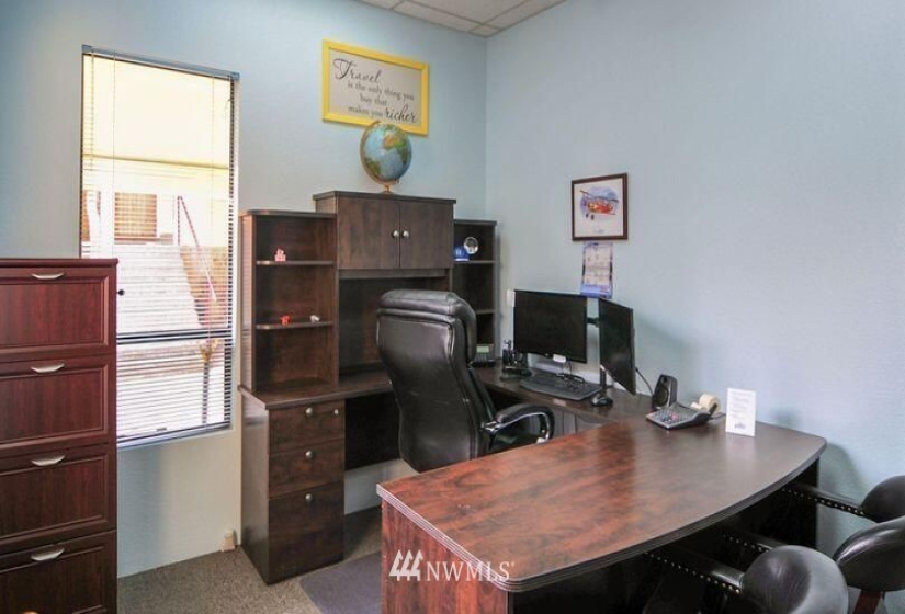 212 Chelan, Wenatchee, Washington 98801, ,Commercial Sale,For Sale,Chelan,NWM1842656