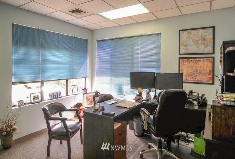 212 Chelan, Wenatchee, Washington 98801, ,Commercial Sale,For Sale,Chelan,NWM1842656