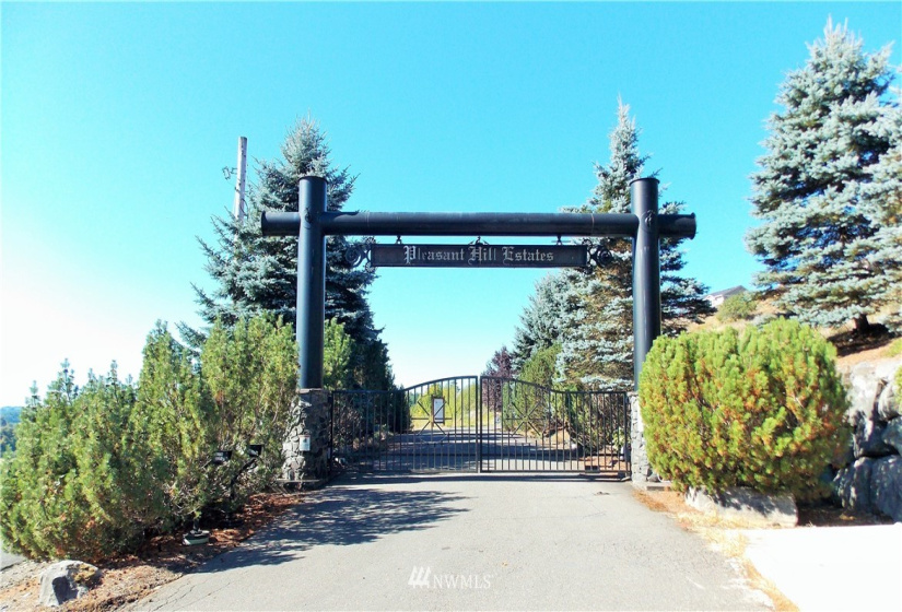 109 Pleasant Hill, Mossyrock, Washington 98564, ,Land,For Sale,Pleasant Hill,Pleasant Hill,NWM1842986