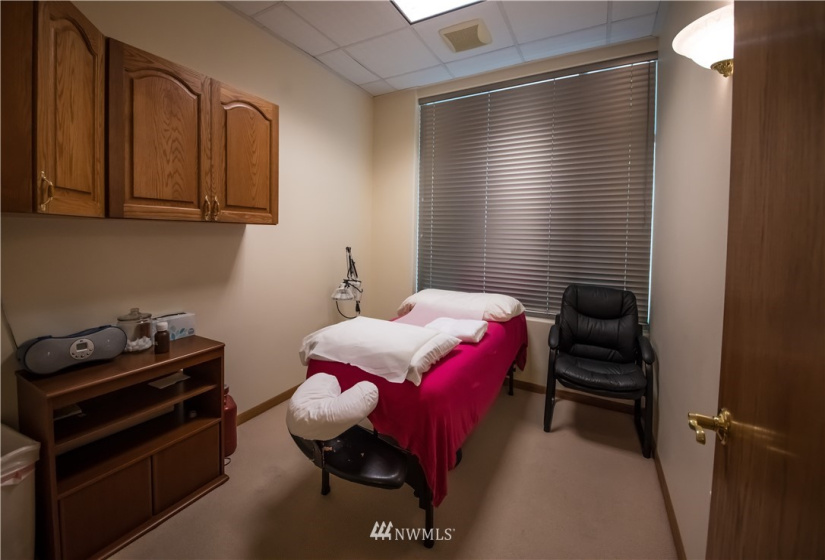 2701 Western, Seattle, Washington 98121, ,Commercial Sale,For Sale,Western,NWM1842009