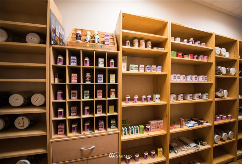 2701 Western, Seattle, Washington 98121, ,Commercial Sale,For Sale,Western,NWM1842009
