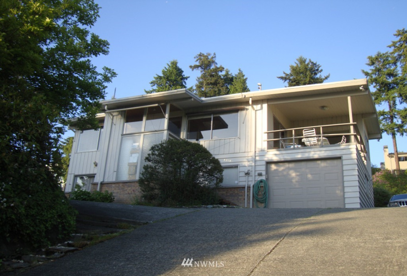 4618 Lake Washington, Kirkland, Washington 98033, 1 Bedroom Bedrooms, ,1 BathroomBathrooms,Residential Lease,For Rent,Lake Washington,NWM1837068