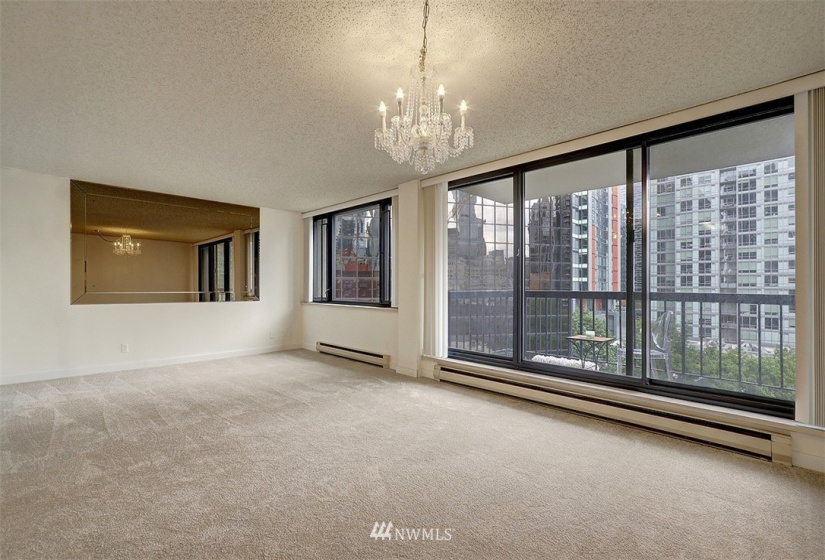 2100 3rd, Seattle, Washington 98121, 2 Bedrooms Bedrooms, ,1 BathroomBathrooms,Residential,For Sale,Royal Crest Condo,3rd,NWM1843219