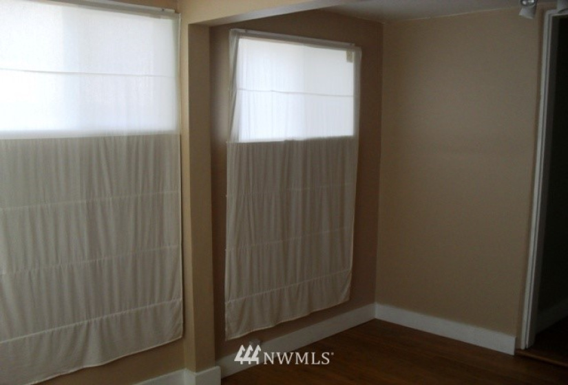 5221 21st, Seattle, Washington 98108, 2 Bedrooms Bedrooms, ,1 BathroomBathrooms,Residential Lease,For Rent,21st,NWM1843364