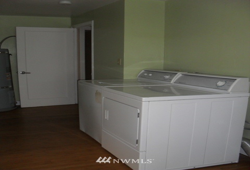 5221 21st, Seattle, Washington 98108, 2 Bedrooms Bedrooms, ,1 BathroomBathrooms,Residential Lease,For Rent,21st,NWM1843364