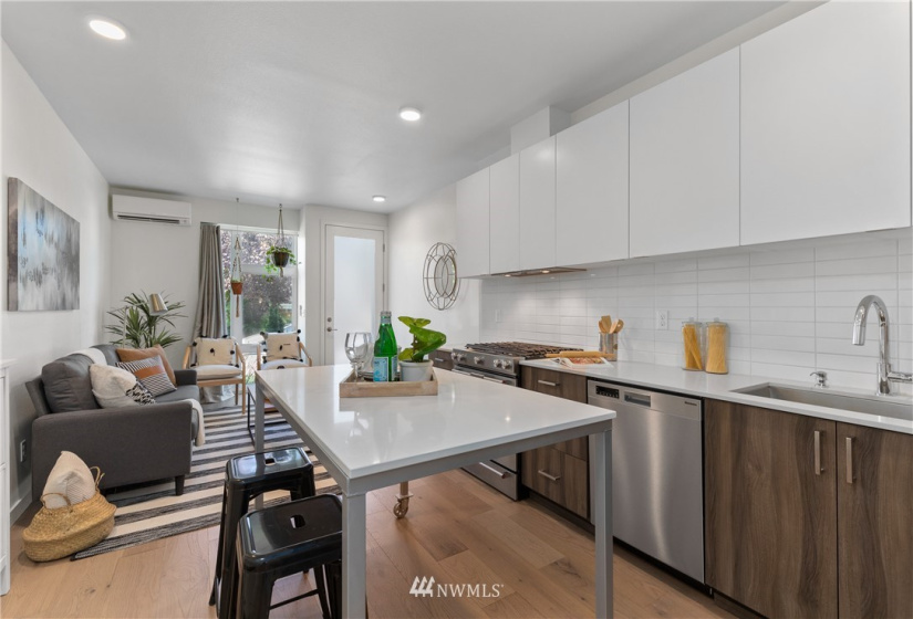 4356 6th, Seattle, Washington 98107, 2 Bedrooms Bedrooms, ,2 BathroomsBathrooms,Residential,For Sale,6th,NWM1843545