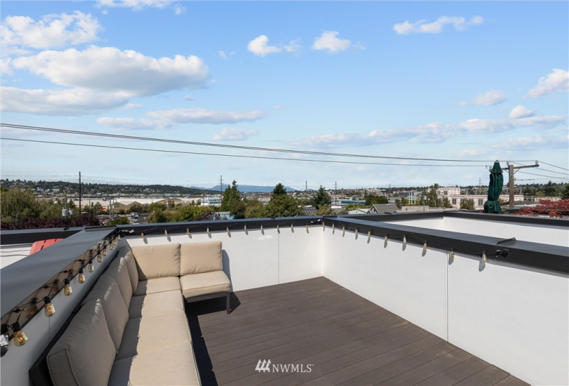 4356 6th, Seattle, Washington 98107, 2 Bedrooms Bedrooms, ,2 BathroomsBathrooms,Residential,For Sale,6th,NWM1843545