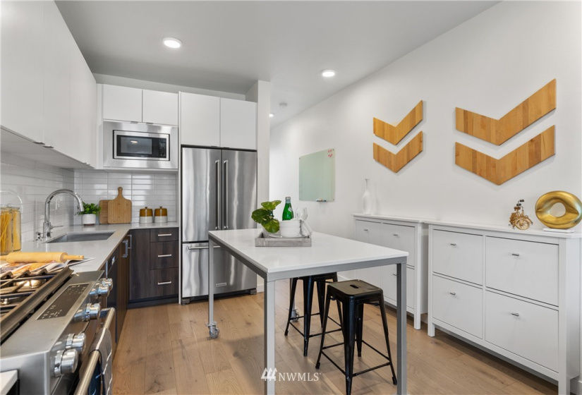 4356 6th, Seattle, Washington 98107, 2 Bedrooms Bedrooms, ,2 BathroomsBathrooms,Residential,For Sale,6th,NWM1843545