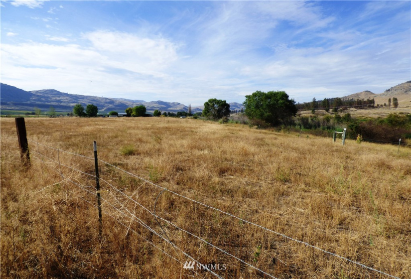 24 Hadley, Brewster, Washington 98812, ,Land,For Sale,Hadley,NWM1843393