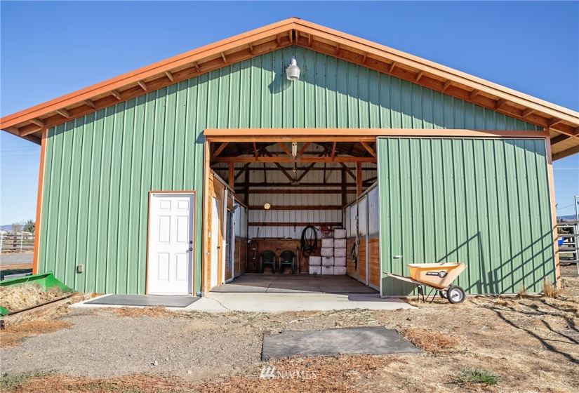 2690 Rader, Ellensburg, Washington 98926, 3 Bedrooms Bedrooms, ,1 BathroomBathrooms,Farm,For Sale,Rader,NWM1843704