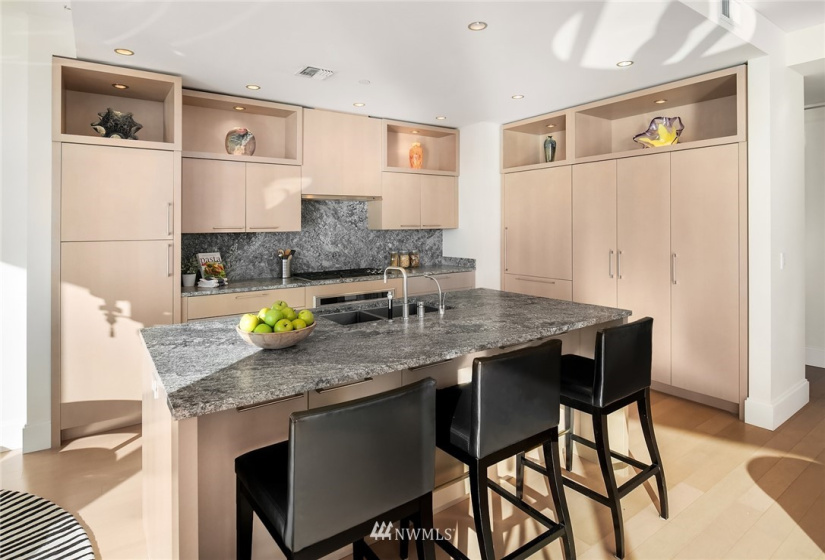 1521 2nd, Seattle, Washington 98101, 2 Bedrooms Bedrooms, ,1 BathroomBathrooms,Residential,For Sale,Fifteen Twenty-One Second Avenue,2nd,NWM1843810