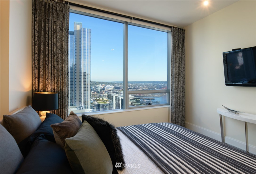 1521 2nd, Seattle, Washington 98101, 2 Bedrooms Bedrooms, ,1 BathroomBathrooms,Residential,For Sale,Fifteen Twenty-One Second Avenue,2nd,NWM1843810