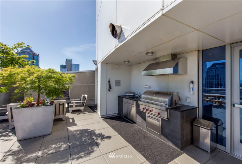 1521 2nd, Seattle, Washington 98101, 2 Bedrooms Bedrooms, ,1 BathroomBathrooms,Residential,For Sale,Fifteen Twenty-One Second Avenue,2nd,NWM1843810